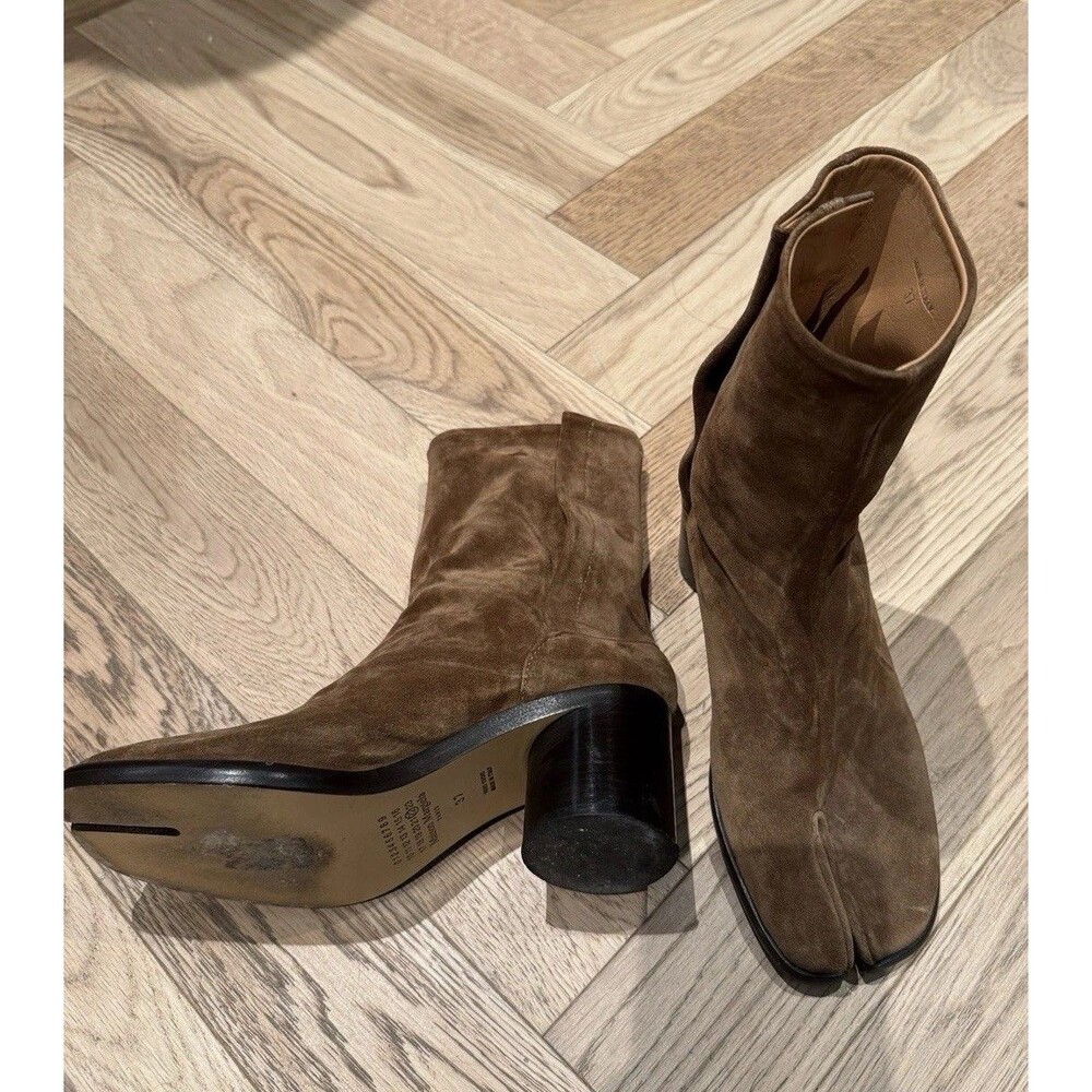 Maison Margiela Tabi Women’s Brown Suede Ankle Boots Sz 37 MSRP $1500